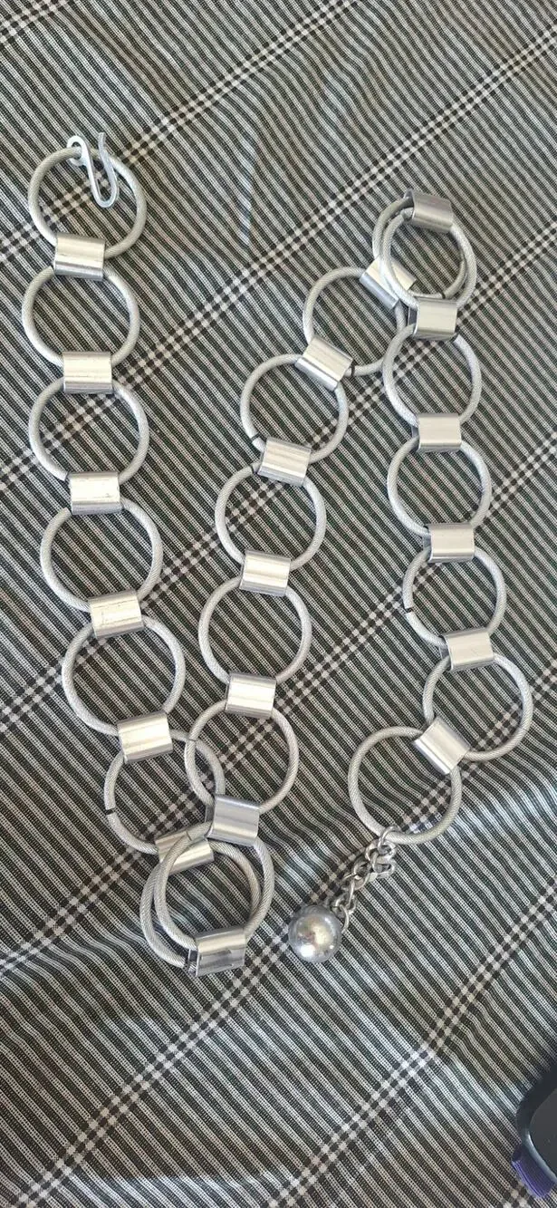 Steve Madden Circle-Link Chain Belt- size M/L 32